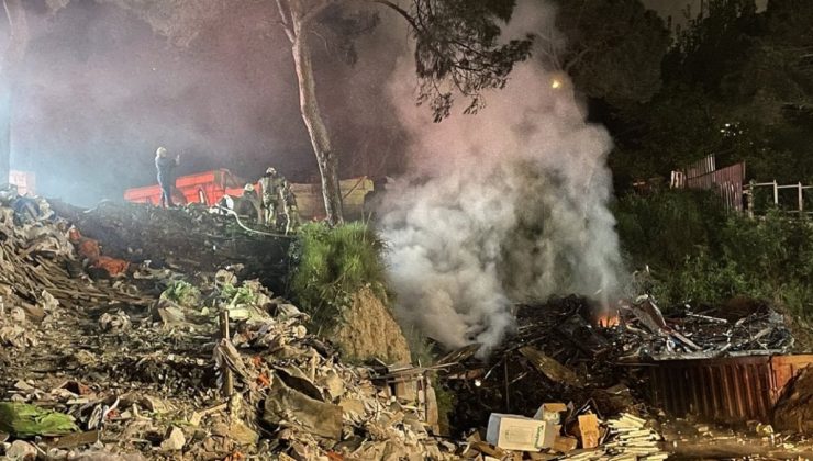 İstanbul’da geri dönüşüm merkezinde yangın