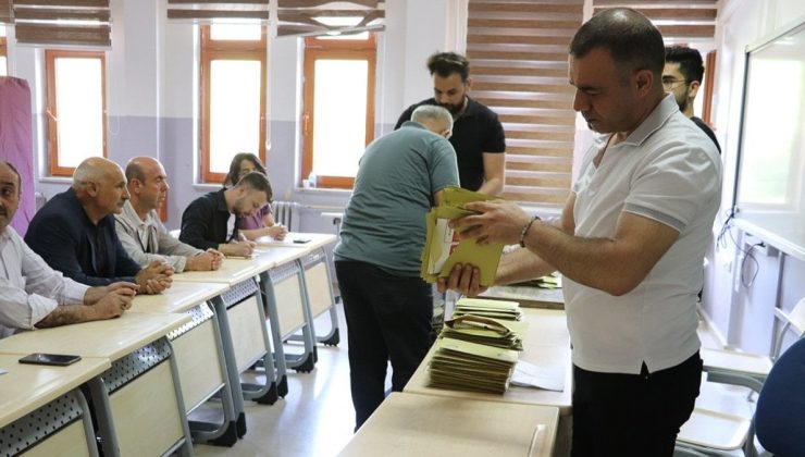 Karadeniz Bölgesi’nde hangi parti ne yaptı?