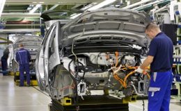 Otomotiv üretimi 4 ayda yüzde 17 arttı