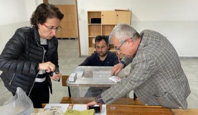 Seçim heyecanı başladı…. Türkiye sandık başında