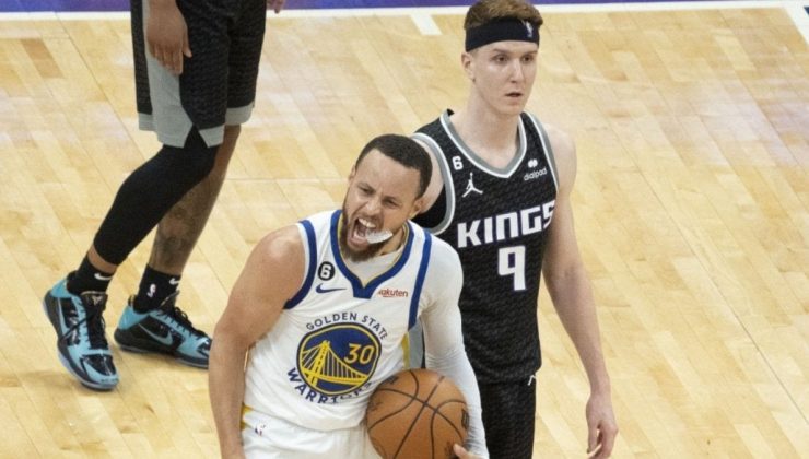 Stephen Curry tarihe geçtiği maçta Golden State Warriors’ı yarı finale taşıdı