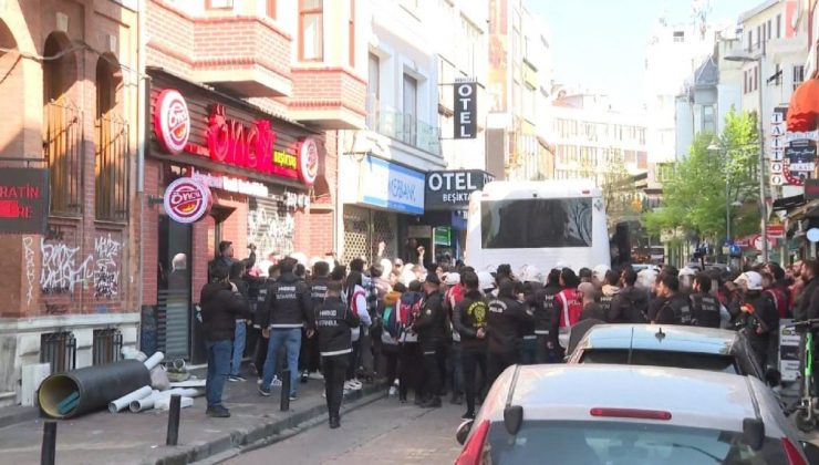 Taksim’e çıkmaya çalışan kümeye polis müdahalesi