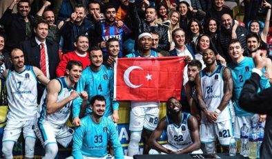 Türk Telekom Basketbol Kadrosu, 29 yıl sonra birinci peşinde
