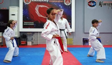11 yaşındaki Melih Tarık Naimoğlu karatede Balkan şampiyonu