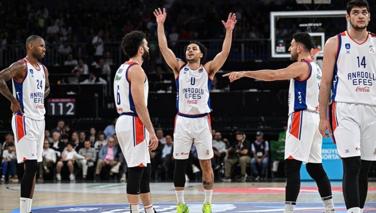 Anadolu Efes, Türkiye Basketbol Süper Ligi’nde 16. şampiyonluğunu kovalıyor