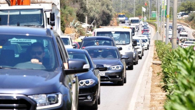 Bayram gelmeden Bodrum’da adım atacak yer kalmadı: ‘Pahalı’ diye diye geliyorlar