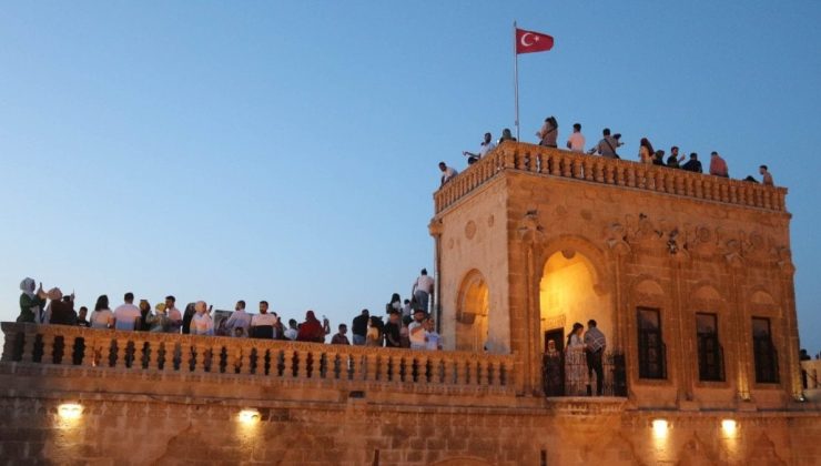 Bayram tatilinde Midyat’a turist akını