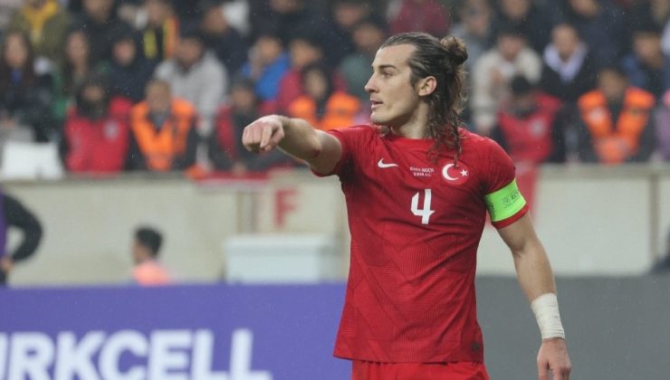 Çağlar Söyüncü milli takım kampından ayrıldı