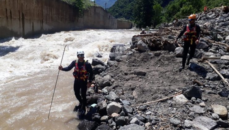 Giresun’da heyelanda kaybolan kişi aranıyor