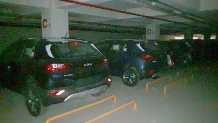 Havalimanı otoparkında ‘sıfır araç’ bilmecesi