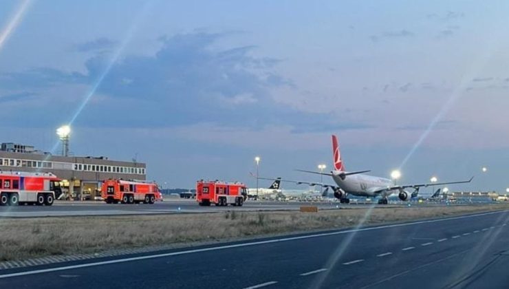 İniş takımları kapanmayan THY uçağı Frankfurt’a geri döndü