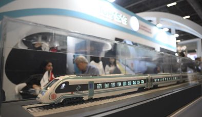 Milli Hızlı Tren 2025 yılında yolcu taşımaya başlayacak