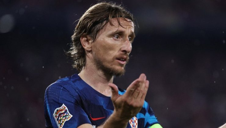 Real Madrid ve Luka Modric sözleşme imzaladı