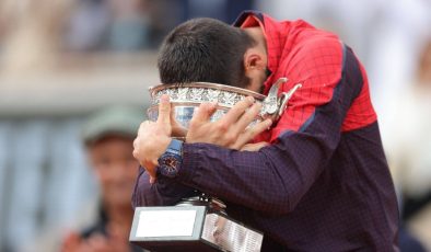 Rekorlara rağmen Novak Djokovic, kort dışı gelirlerde Rafale Nadal ve Roger Federer’in gerisinde