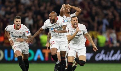 UEFA Avrupa Ligi’nde Sevilla, Roma’yı penaltılarda yenip şampiyon oldu