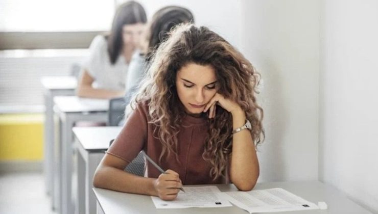 Üniversitelerde 34 yaş üstü kadınlar için kontenjan kararı