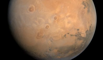 Araştırmacılar Mars’ta yaşamın sinyalini veren organik maddeler buldu!
