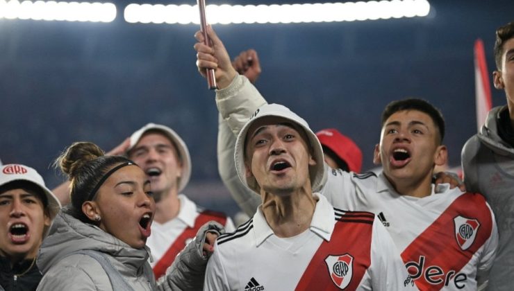 Arjantin’de River Plate şampiyonluğa ulaştı