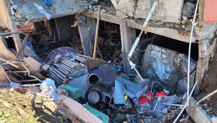 Buhar kazanı patladı duvarlar çöktü: 1 ölü
