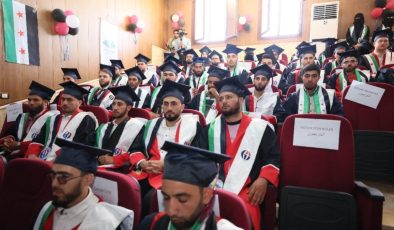 Gaziantep Üniversitesi’nde ÖSO bayraklı mezuniyet