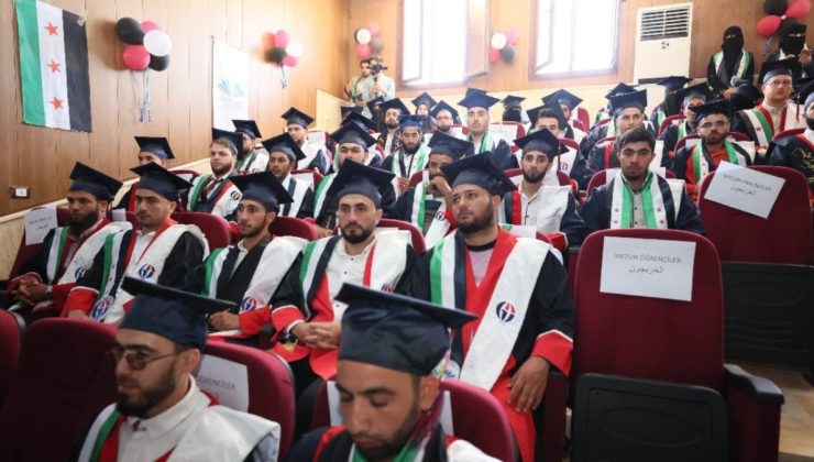 Gaziantep Üniversitesi’nde ÖSO bayraklı mezuniyet