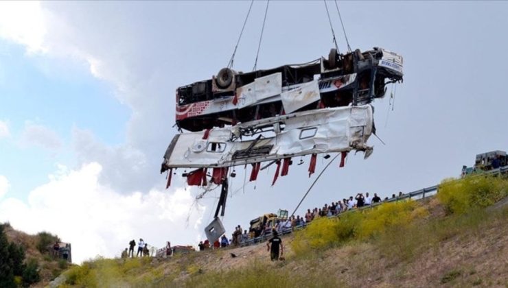 Kars’taki yolcu otobüsü kazasında ölenlerin sayısı 8’e çıktı