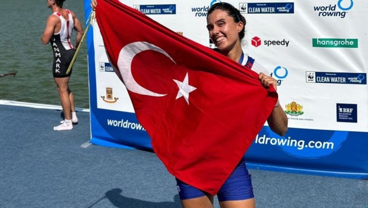 Milli kürekçi Elis Özbay, 23 yaş altında dünya şampiyonu oldu