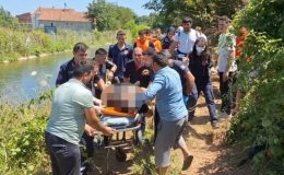 Oğlunu kurtarmak isteyen baba öldü