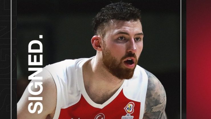 Onuralp Bitim, Chicago Bulls ile anlaşmaya vardı