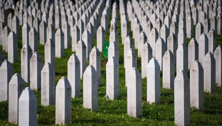 Srebrenitsa katliamı 28. yılında anılıyor