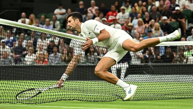 Wimbledon’da Novak Djokovic’in maçı yarıda kaldı