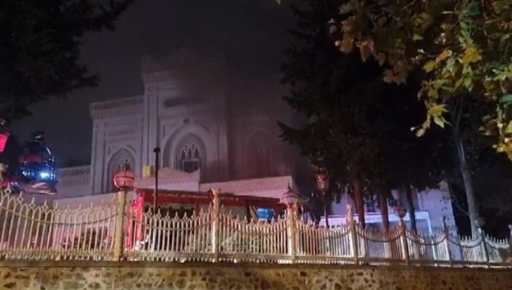 Yıldız Hamidiye Camii’nde yangın