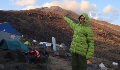 12 yaşındaki Faslı Youssef Al-Tazi, Ağrı Dağı’na tırmandı