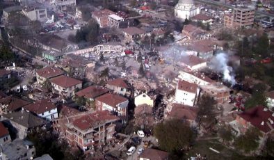 17 Ağustos 1999 Marmara depremi: Neler yaşandı, kaç kişi hayatını kaybetti?
