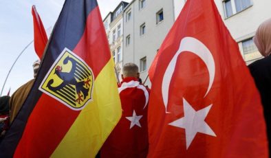 Almanya’da işsiz Türk aileye 3 bin Euro maaş