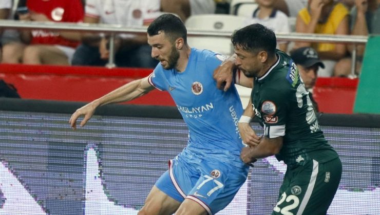 Antalyaspor Konyaspor karşısında bir puanı son anlarda kurtardı