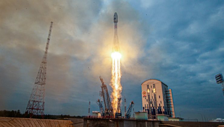Ay yarışı tekrardan kızışıyor: Rusya’nın Luna-25 uzay aracı Ay yörüngesine girdi