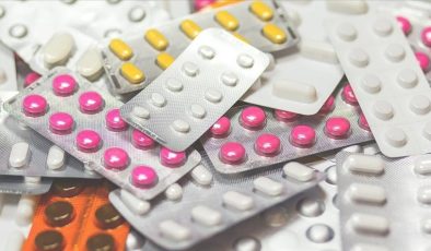 Eşdeğer ilaç bandı yüzde 10’dan 5’e düşürüldü: Hastalar fiyat farkı ödeyecek