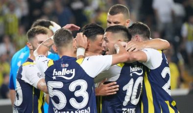 Fenerbahçe evindeki açılış maçlarını 20 yıldır kaybetmiyor