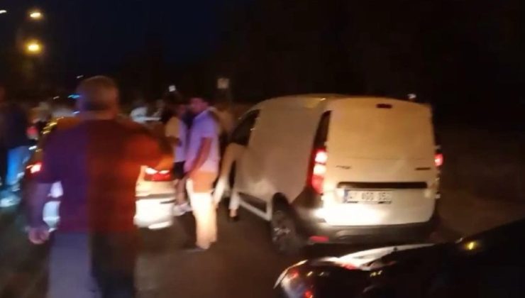 Hastane yolunu trafiğe kapatıp asker eğlencesi yaptılar