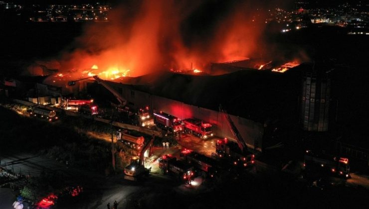 İnegöl’deki yangında hasar gören işletmelere “Acil Destek Paketi” açıklandı