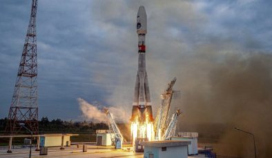 Rusya’nın 47 yıl sonra Ay’a gönderdiği Luna-25 uzay aracı “acil durum” yaşıyor