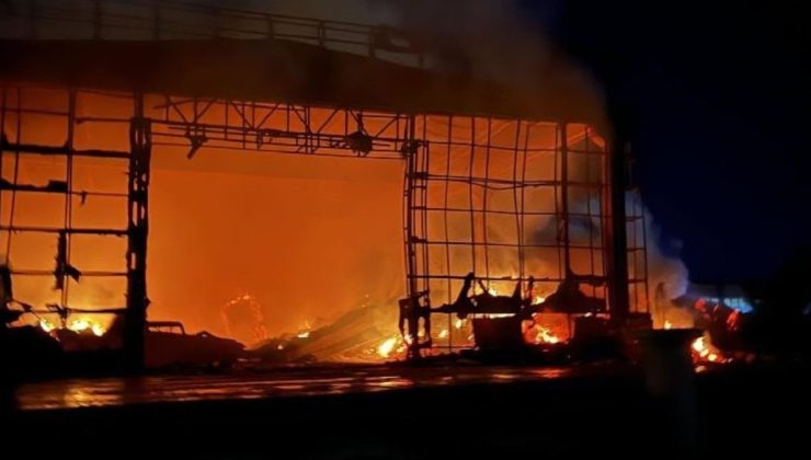 Söndü sanılan fabrika yangını yeniden başladı