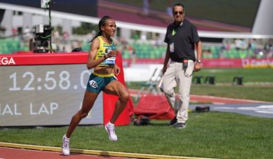Etiyopyalı atlet Gudaf Tsegay dünya rekoru kırdı! 14 dakika 21 saliseyle resmen uçtu…