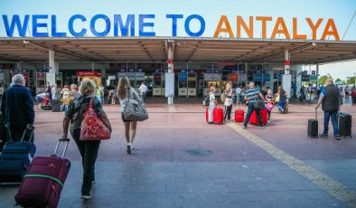 Antalya’da yaz bitmiyor! Ara tatil için yüzde 20 artış var