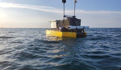 Dalga enerjisini kullanan bu makine deniz suyundan tatlı su elde ediyor