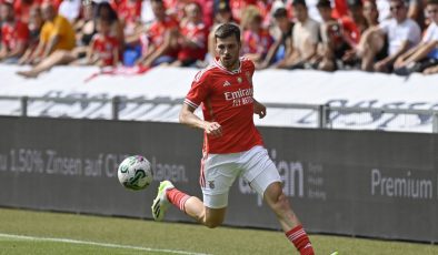 Geleceğin Yıldızı: David Jurásek Kimdir? Çek Futbolunun Yükselen Sol Beki